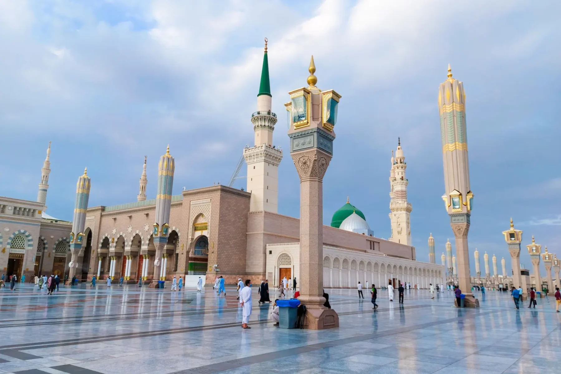 prophet-mohammed-mosque-al-masjid-an-nabawi-um-2025-03-23-18-46-40-utc